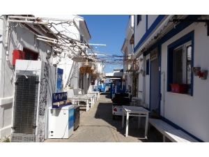 Bozcaadalı Konaklama İşletmecilerinden Turistlere "Evde Kal" Çağrısı