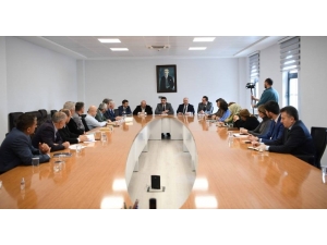 Darıca Belediyesi Taksileri Dezenfekte Ediyor