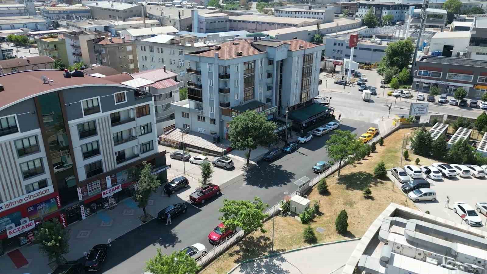 kestel-belediyesi-ilce-genelinde-20-bin-ton-asfalt-serimiyle