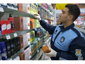 Tarsus’ta Kozmatik Ürün Satan İşletmeler Denetlendi