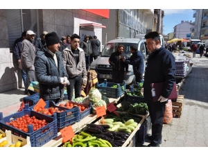 İhsaniye Pazarında Korona Virüs Durgunluğu