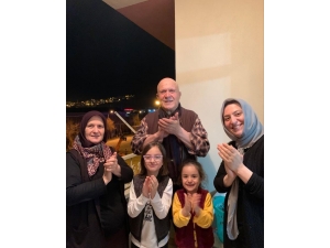 Başkan Pekmezci’den Sağlık Çalışanlarına Alkışlı Destek