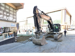 Süleymanpaşa Belediyesi Yol Ve Kaldırım Çalışmalarında Vites Yükseltti