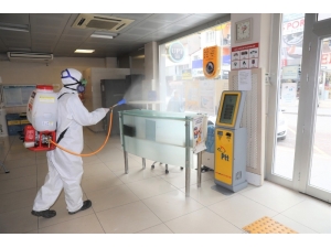 Körfez’de Dezenfekte Çalışmaları Aralıksız Sürüyor