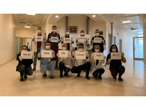 Sağlık Personellerinden Vatandaşlara "Evde Kalın" Uyarısı