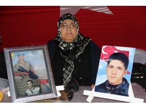 Hdp Önündeki Ailelerin Evlat Nöbeti 200’üncü Gününde