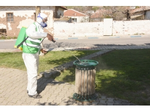 Aliağa’da Hijyen Ekipleri Virüse Karşı Kent Genelinde Dur Durak Bilmedi