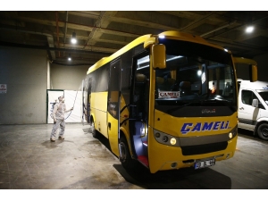 Otobüs Terminalinde İlçe Araçları Dezenfekte Ediliyor