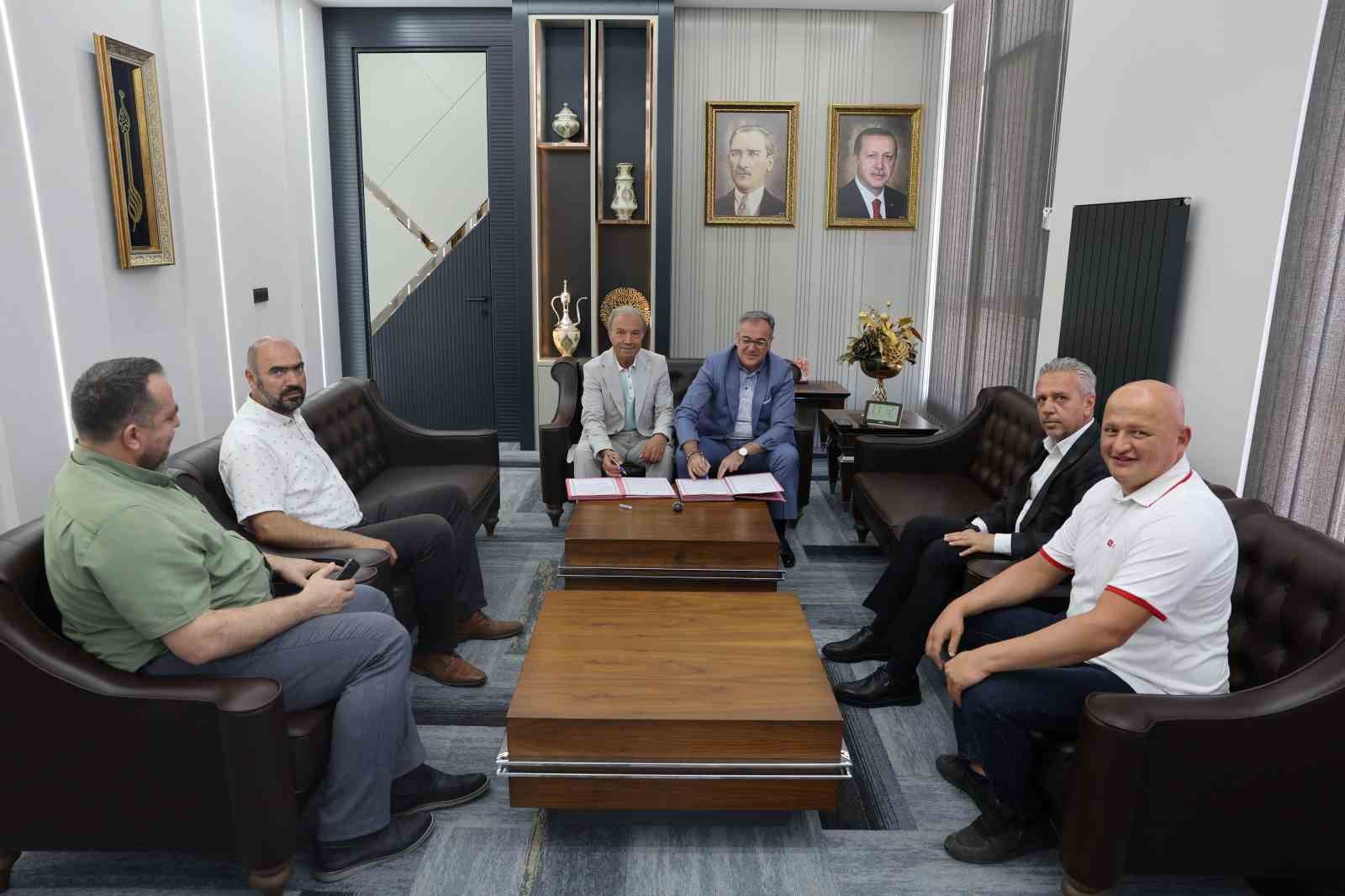 hacilar-da-kiyafetler-umuda-donusecek