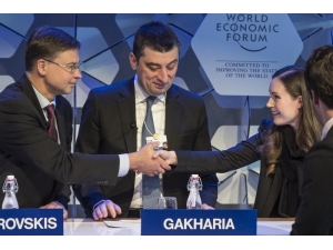 Gürcistan’da Market, Benzin İstasyonu Ve Eczane Dışında Tüm İşletmeler Kapatılıyor