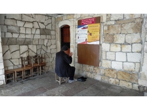 Ordu’da Camiler Cuma Namazında Boş Kaldı