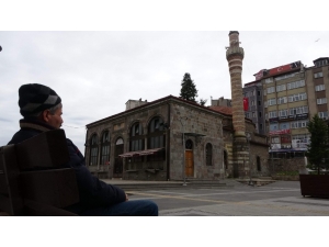 İskenderpaşa’da Sessiz Cuma