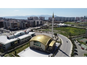 İzmir’deki Camiler Boş Kaldı