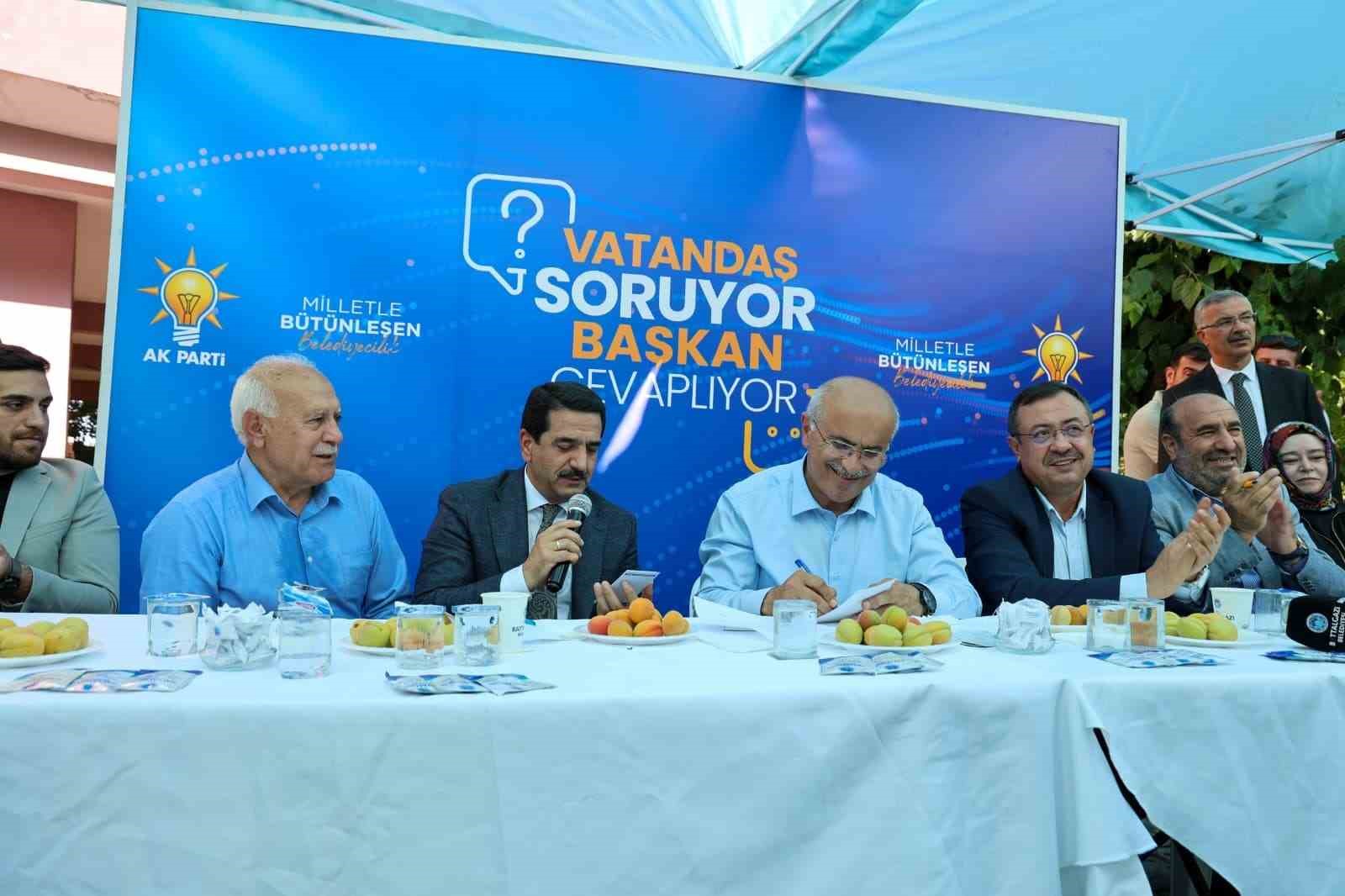 battalgazi-de-vatandas-soruyor-baskan-cevapliyor-bulusmasi