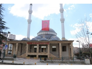 Malatya’da Camilerde Cuma Namazı Kılınmadı