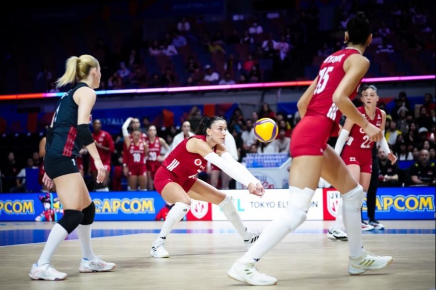 a-milli-kadin-voleybol-takimi-abd-ye-maglup-oldu