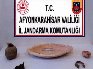 Tarihi Eserler Ele Geçirildi