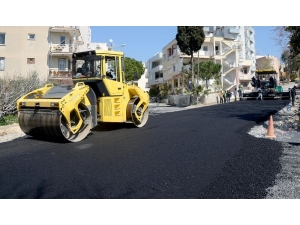 Kuşadası Belediyesi’nden Asfaltlama Seferberliği