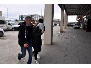 Otobüste 2 Yolcu Eroinle Yakalandı