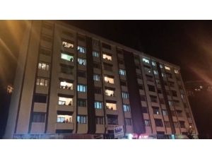 Rize’de Sağlık Çalışanlarına Alkışlarla Destek