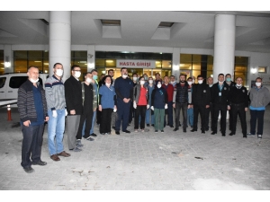 Sağlıkçılardan Vatandaşlara “Evde Kalın” Mesajı