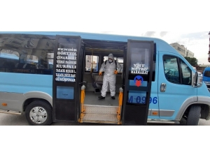 İstanbul’da Hatlı Minibüsler Korona Virüsüne Karşı Dezenfekte Edildi