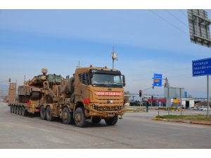 Sınır Hattına Obüs, Tank Ve Komando Sevkiyatı