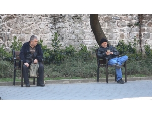 Korona Virüsüne Karşı Sosyal Mesafeli Bank Dönemi