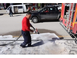 Gölpazarı’nda Sokaklar Korona Virüsüne Karşı Dip Köşe Yıkandı