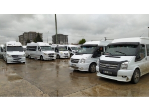 Çarşamba’da Dolmuş Ve Servis Araçları Dezenfekte Ediliyor