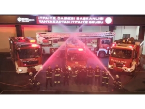 İtfaiyecilerden Sağlık Çalışanlarına Sirenli Destek