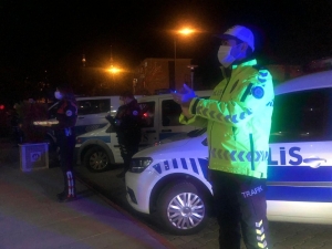 Saha Arkadaşlarına Destek Oldular