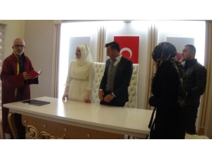 İnegöl’de Düğünler Ertelendi, Nikahlara İse Ayarlama Getirildi