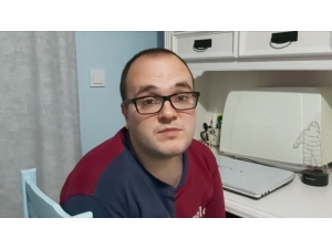 Okula Bir An Önce Gidebilmek İçin Vatandaşları Evde Kalmaya Davet Ettiler