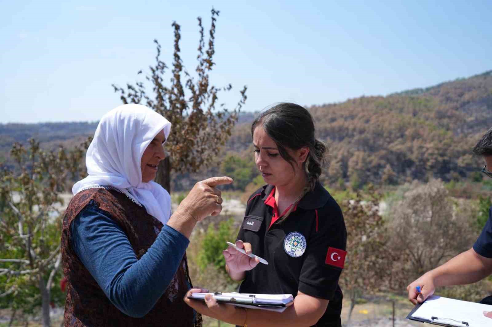 seydikemer-de-yangin-sonrasi-mugla-buyuksehir-ekiplerinden-seferberlik