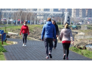 Trabzonlular Korona Virüs Önlemlerini Dikkate Aldı, Sokağa Çıkmadı