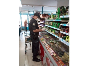 Tarsus’ta 65 Yaş Ve Üstü 22 Kişinin İhtiyacını Görevliler Karşıladı