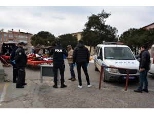 Ayvalık’ta 65 Yaş Üstü Vatandaşlar Pazar Yerine Sokulmadı