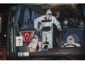 Kktc İle Lübnan’dan Gelen Öğrenci Ve Tır Şoförleri Mersin’de Karantinaya Alındı