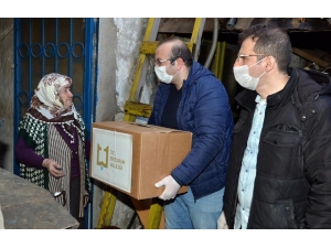 Yaşlıların Ve Hastaların İhtiyaçlarını ‘Vefa Sosyal Destek Grubu’ Karşılıyor