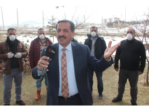 “Git Korona Git Buradan” Bestesi Gülümsetiyor