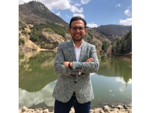 Korona Virüs Nedeniyle Evde Kalan Yazar Çocuklar İçin Kitap Yazdı