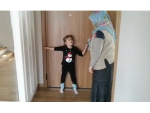 Anneanne Ve Torunundan ’Evde Kal Türkiye’ Videosu