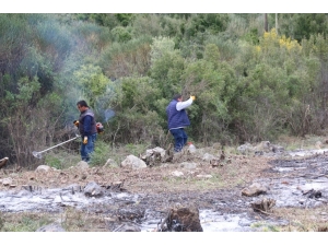 Büyükşehir’den Mezarlıklarda Bahar Temizliği
