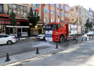 Akdeniz’de Cadde Ve Sokaklar Dezenfekte Ediliyor
