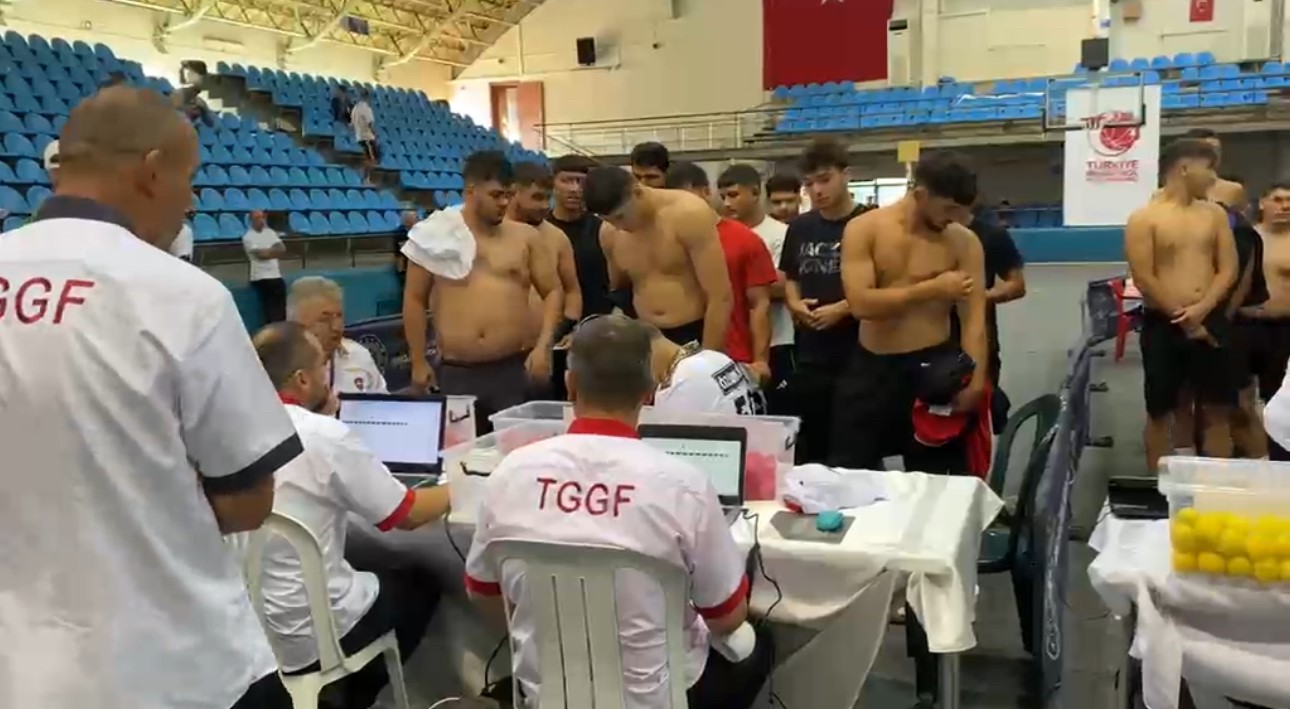 tarihi-kirkpinar-da-kayitlar-tamamlandi-817-pehlivan-er-meydanina-cikacak