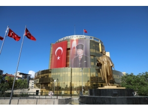 Aydın’da Evinden Çıkamayan Yaşlılara 50 Metreküp Su Desteği