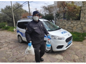 Datça Polisi İhtiyaç Sahiplerinin Yardımına Koştu