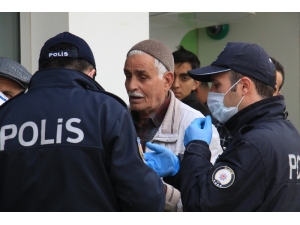 Polis, Sokağa Çıkan 65 Yaş Üstü İçin Nöbette