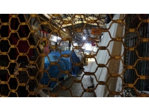 4 Bin Mağaza Bulunan Tarihi Kapalı Çarşı Ve Hanlar Kapılarını Kapattı